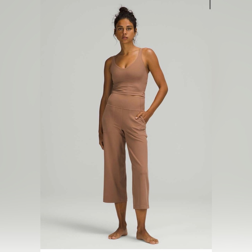 Lululemon Align Wide Leg Super-High-Rise Crop 23" in Cacao Size 4
